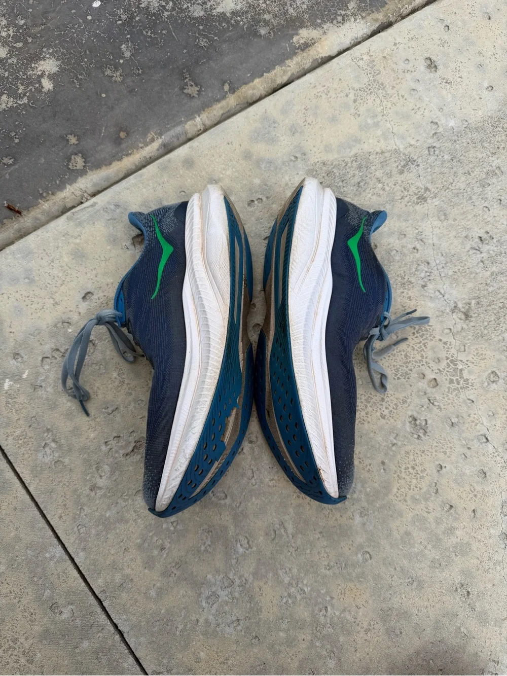 Hoka “Mach 6” in Downpour  / Thundercloud
